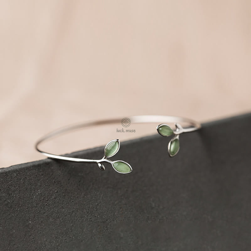 Luck Muse Cat Eye Leaf Pattern Cuff Bracelet - SEO Enhanced - Image 2