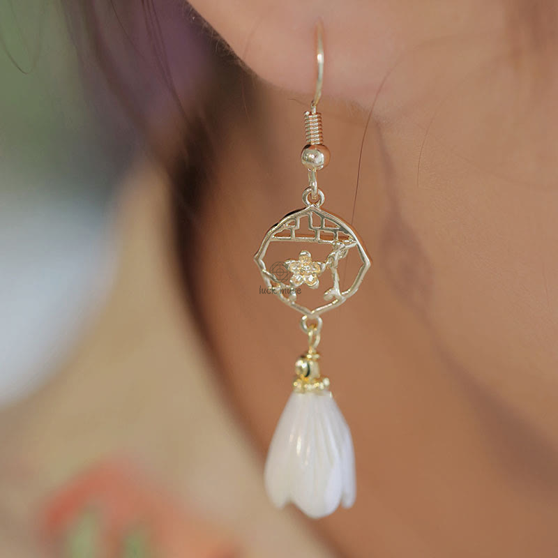 Luck Muse Gold-Plated Tridacna Stone Magnolia Flower Drop Earrings