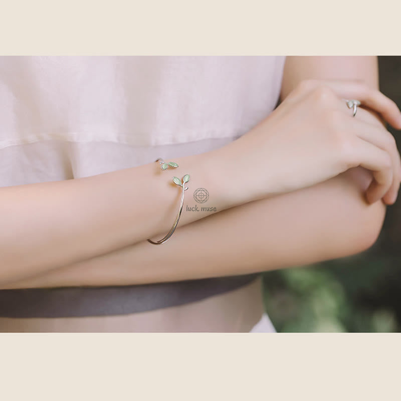 Luck Muse Cat Eye Leaf Pattern Cuff Bracelet - SEO Enhanced - Image 5