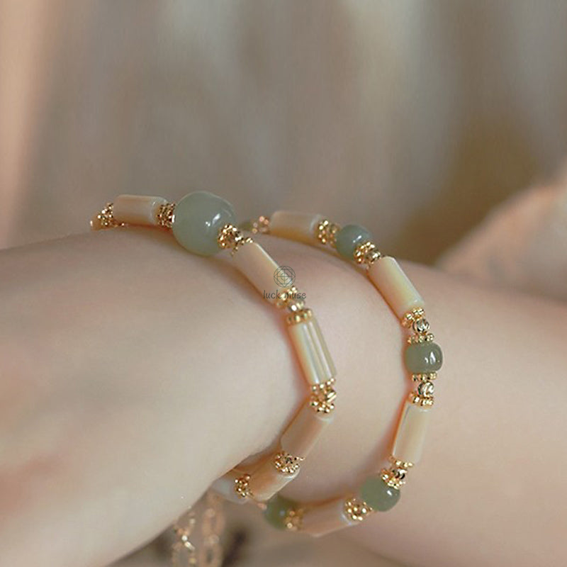 14K Gold Plated Tridacna Stone and Hetian Jade Bead Bracelet with Bamboo Pattern - Image 2