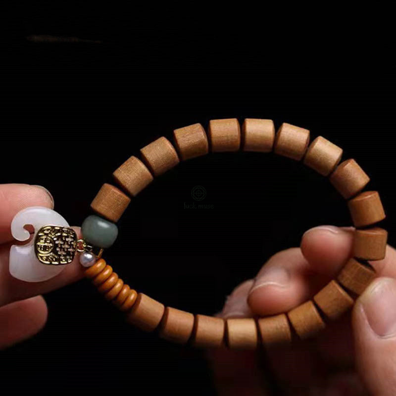 Sandalwood and Jade Elephant Protection Bracelet - Image 7