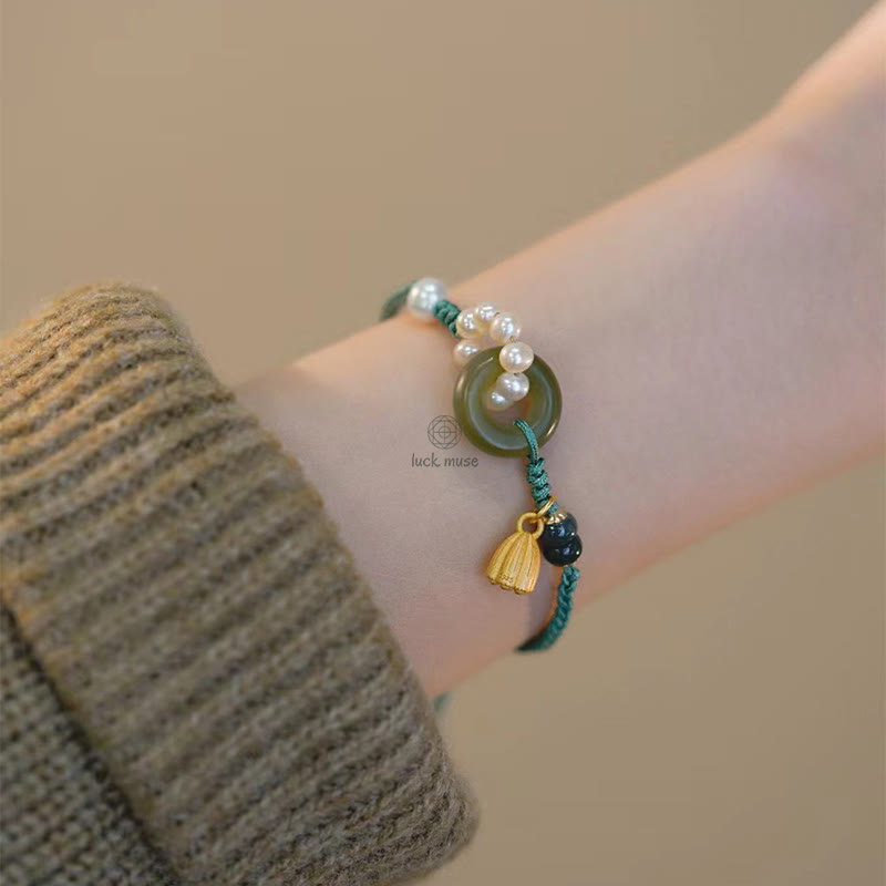 Handcrafted Hetian Jade Peace Buckle Bracelet with Natural Pearls for Luck - Image 5