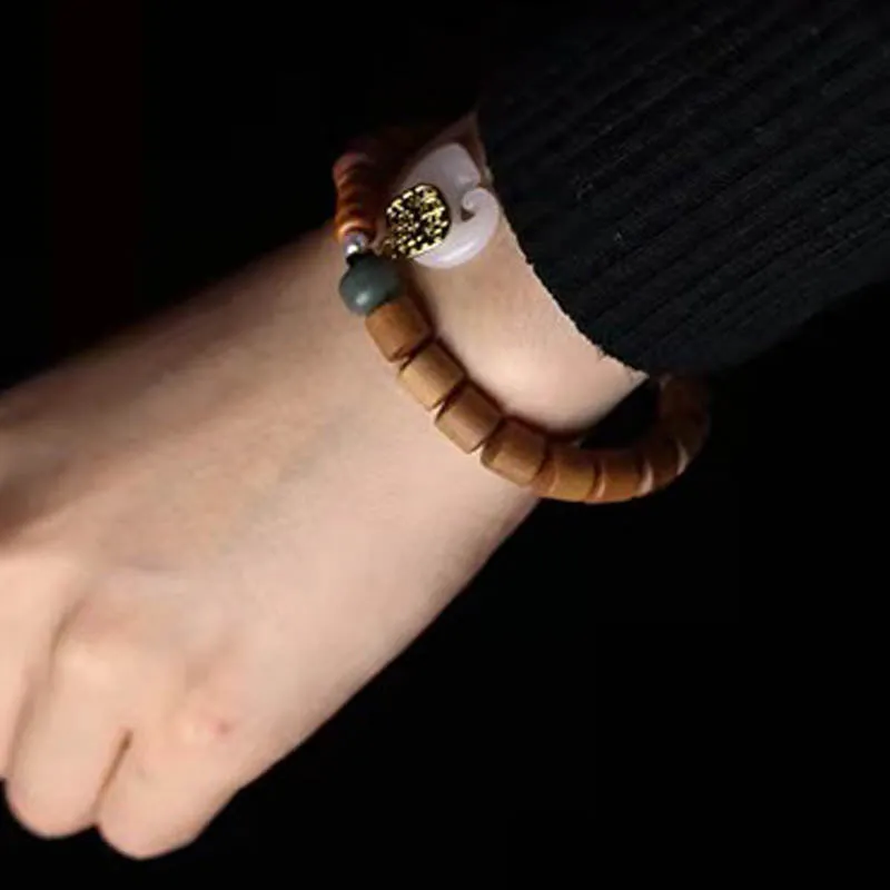 Sandalwood and Jade Elephant Protection Bracelet - Image 3