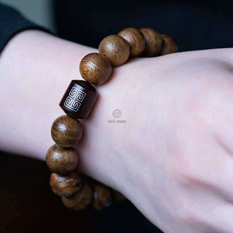 Tarakan Agarwood Amber Red Agate Laughing Buddha Meditation Bracelet - Image 17