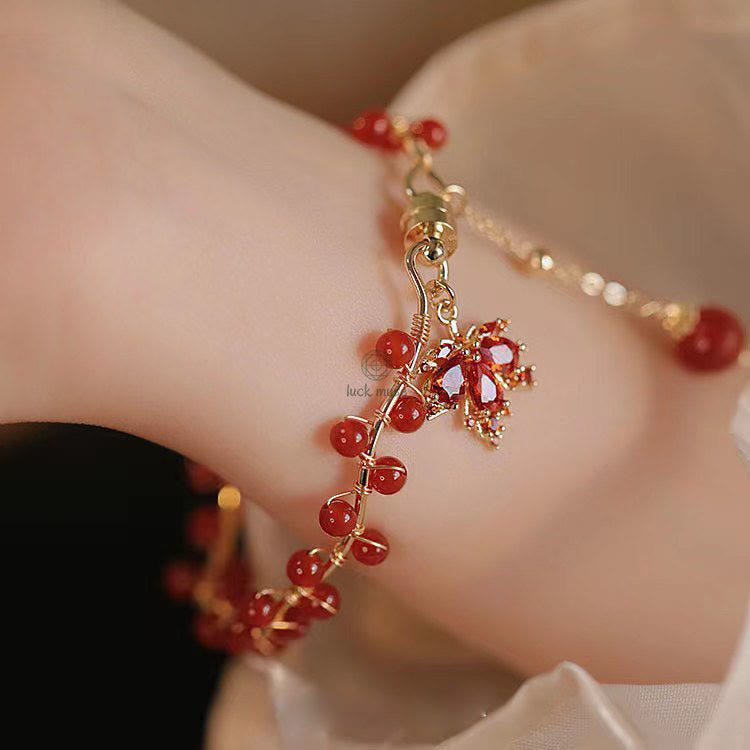 Luck Muse Red Maple Leaf Lucky Charm Bracelet - Image 10