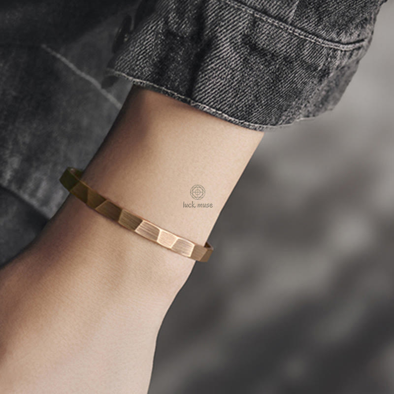 Vintage Rustic Copper Cuff Bracelet with Adjustable Wealth Design - Image 2