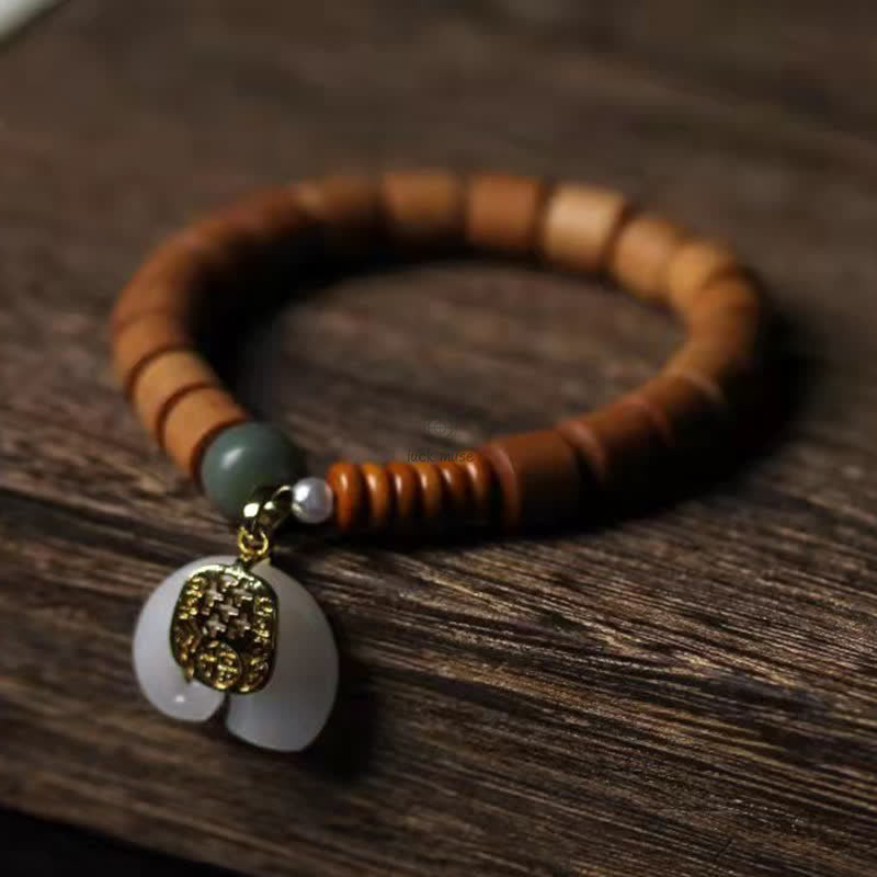 Sandalwood and Jade Elephant Protection Bracelet - Image 8