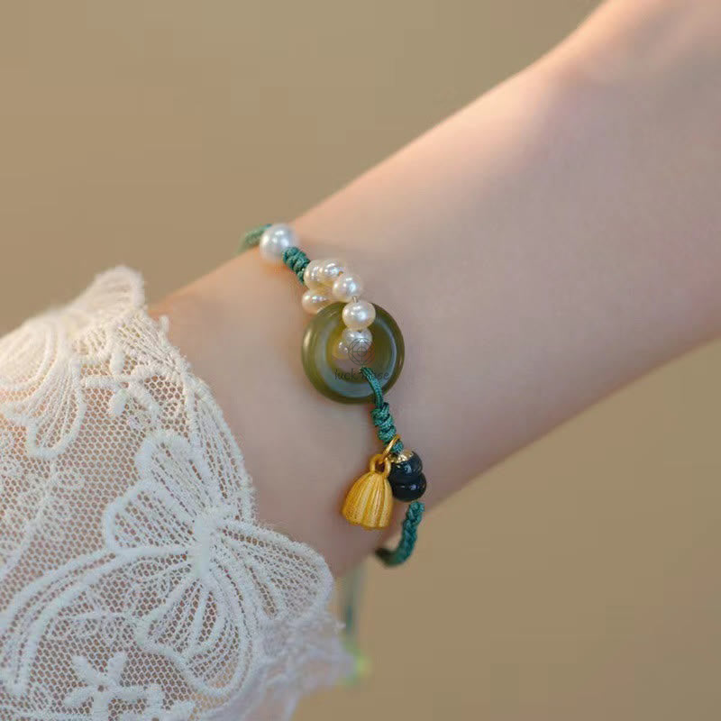 Handcrafted Hetian Jade Peace Buckle Bracelet with Natural Pearls for Luck - Image 3